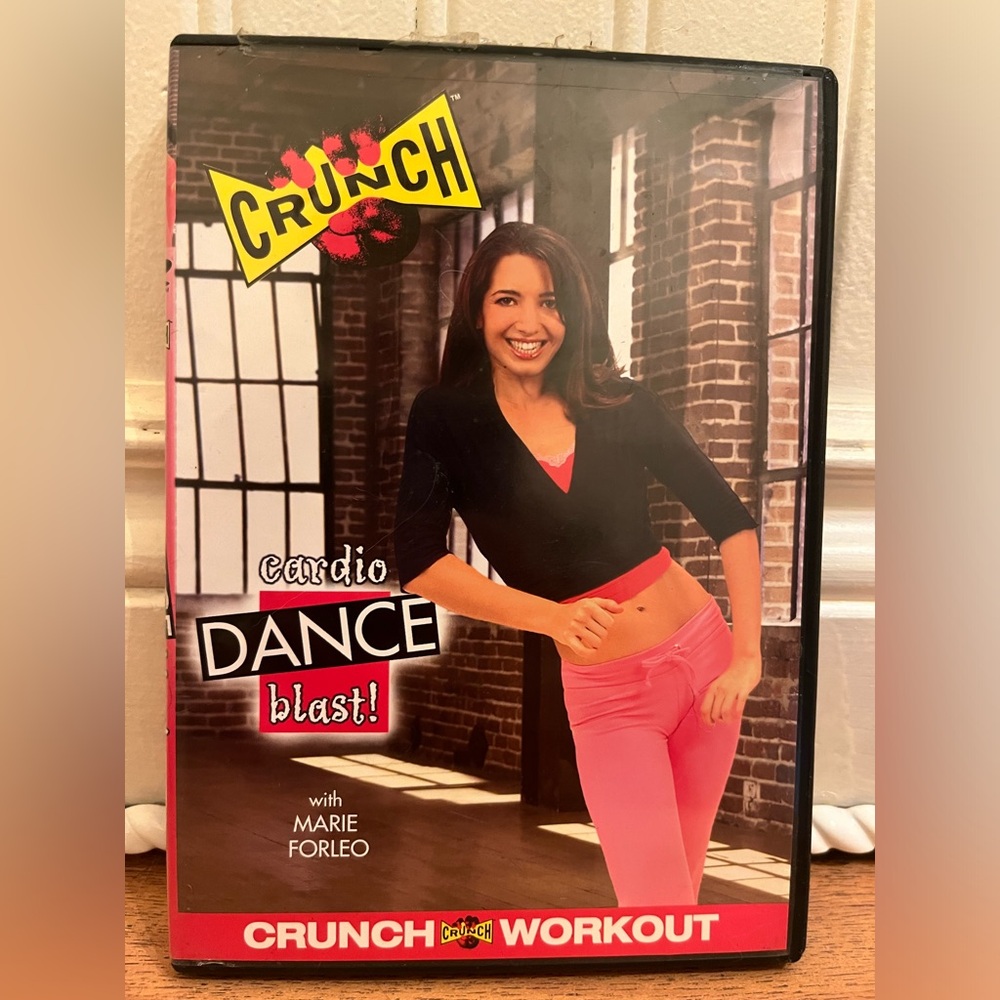 Crunch Fitness Workout DVD. “Cardio Dance Blast!”